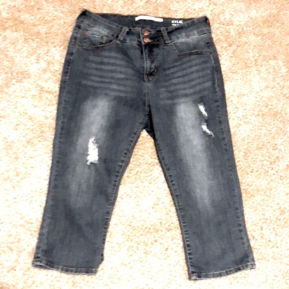 !iT Kylie Capri size 12